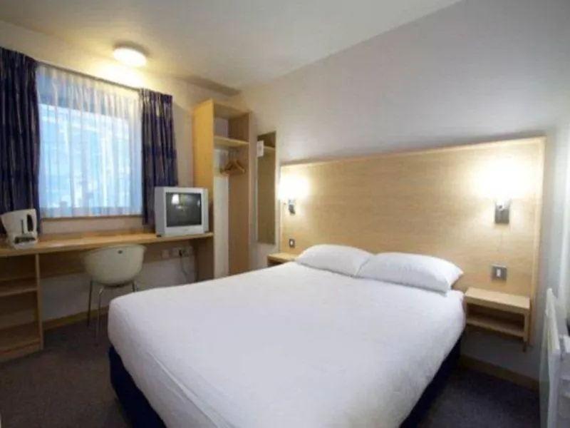 Travelodge Aberdeen Central