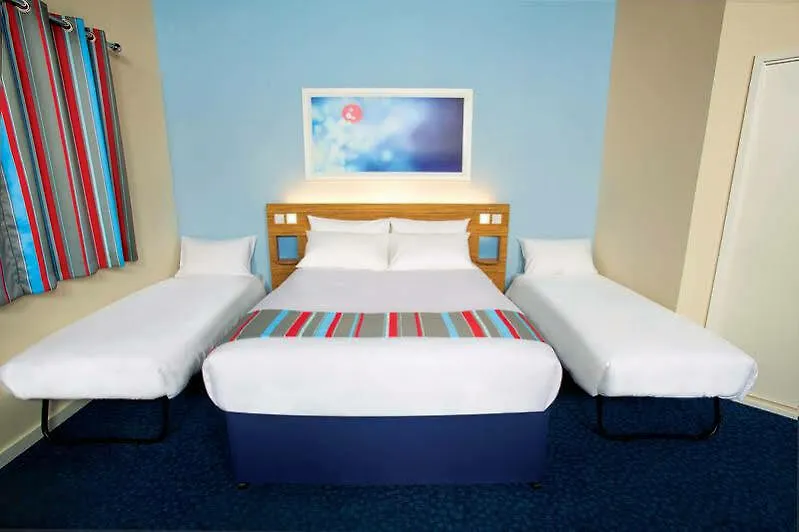 Travelodge Aberdeen Central Hotel